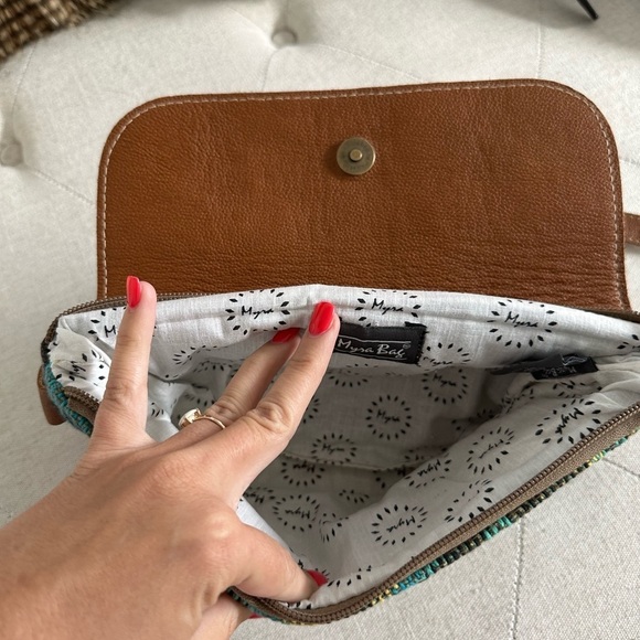 Myra Bag - Picture 3 of 3